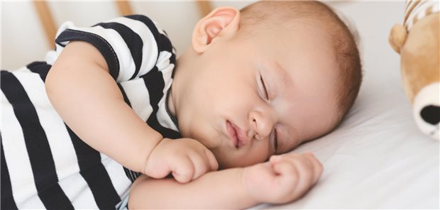 Die Autorinnen und Autoren resümieren, dass diese Studie ein Aufruf zum Handeln an die wissenschaftliche und medizinische Gemeinschaft ist, um das komplexe Zusammenspiel biologischer, sozialer und verhaltensbezogener Faktoren besser zu verstehen, die zu SIDS führen können. (Symbolbild)