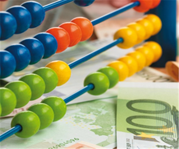 Leistungen der Pflegeversicherung steigen Die Beitragsbemessungsgrenze in der GKV wurde um 112,50 Euro auf 3.825 Euro im Monat angehoben.