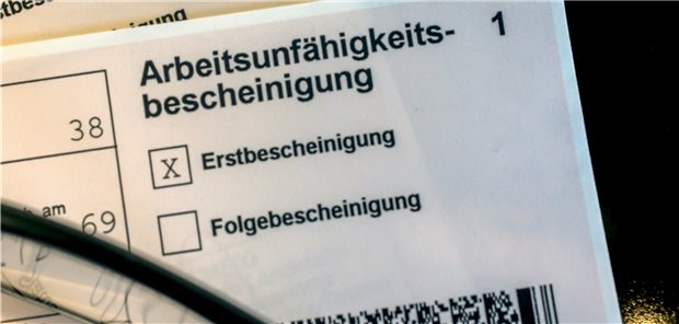 Wegen Omikron AU-Rekorde bei BKK-Versicherten Die Betriebskrankenkassen verzeichnen wegen Corona neue Höchststände bei den AU-Fällen.