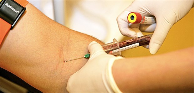 Die Blutentnahme darf nach GOÄ nur einmal im Behandlungsfall zusammen mit einer Beratung abgerechnet werden, mit einer eingehenden Beratung sogar gar nicht.