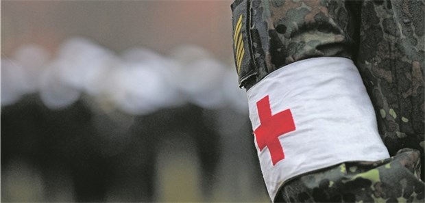 Kriegsdienst verweigert: Ärztin muss Studienkosten bezahlen Die Bundeswehr erlaubt es Zeitsoldaten, auf Kosten des Bundes zu studieren – zum Beispiel Humanmedizin.