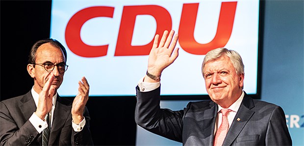Kammer und KV stellen Forderungen Die CDU um Ministerpräsident Volker Mouffier (r.) und Michael Boddenberg, Vorsitzender der CDU-Fraktion im Hessischen Landtag, holte bei der Landtagswahl die meisten Stimmen.