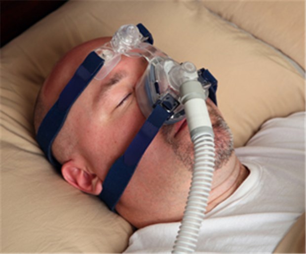 Schlafapnoe: CPAP senkt Herzrisiken Die CPAP-Behandlung bei Patienten mit Schlafatemstörungen wirkt sich positiv auf kardiovaskuläre Risikofaktoren aus.