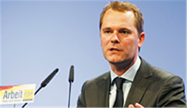 Wildsäue und Gurkentruppen - Begleiter auf dem Weg zur Gesundheitsreform "Die CSU ist als Wildsau aufgetreten. Sie hat sich nur destruktiv gezeigt. Seehofers Totalverweigerung löst die Probleme nicht." Daniel Bahr, FDP, Staatssekretär, Bundegesundheitsministerium