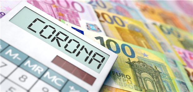 Krankenkassen im Plus, der Jubel fällt dennoch gedämpft aus Die Corona-Pandemie hat im ersten Halbjahr die Finanzen der Krankenkassen bestimmt. Der GKV-Spitzenverband warnt vor den finanziellen Folgen mit Blick auf 2021.