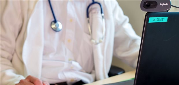 Die Corona-Sonderregelungen des GBA gelten trotz Auslaufens der „Epidemischen Lage“ weiter – auch in Sachen telemedizinische Heilmittelbehandlung.