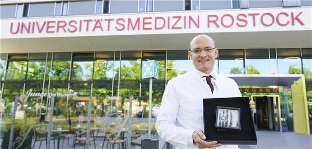 Marie-Curie-Ring für Professor Felix Meinel Die Deutsche Röntgengesellschaft zeichnet Professor Felix Meinel von der Unimedizin Rostock für seine „herausragenden wissenschaftlichen Leistungen“ aus.