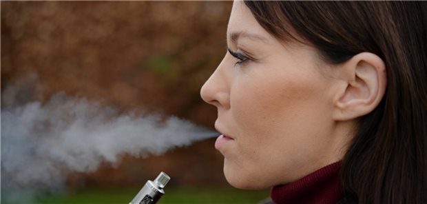 Die E-Zigarette ist in Deutschland seit 16 Jahren auf dem Markt. Langzeitdaten zu ihren Gesundheitsfolgen gibt es aber bisher nicht.&#xA;
