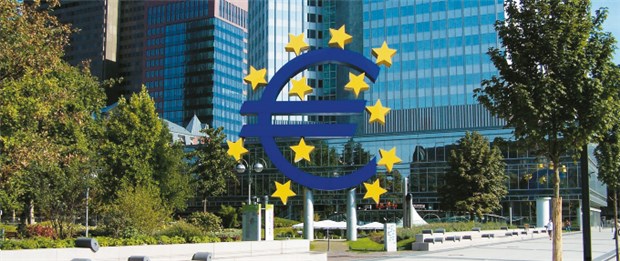Sitzen die Banken auf den EZB-Milliarden? Die EZB verleiht das Geld billig, doch die Kredite werden nicht entsprechend günstiger.