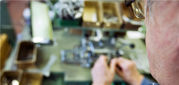 Die Eidgenossen wollen vor allem Sehbehinderungen im Alter frühzeitig vorbeugen – auch, um die Kosten im Lot zu halten.