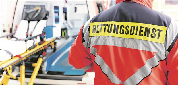 Rettungsdienst-Mitarbeiter