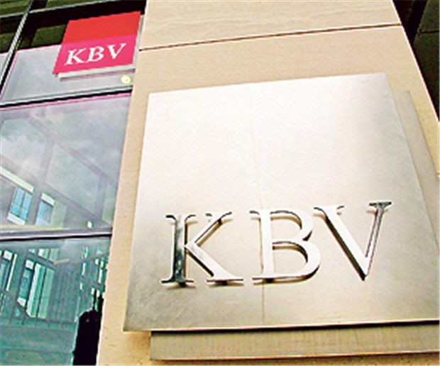 KV-System mit Höhen und Tiefen Die Fassade der KBV-Zentrale in der Hauptstadt.