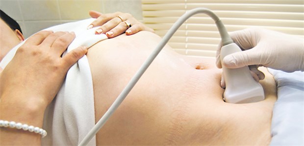 Die Feststellung einer Schwangerschaft darf je Quartal nur ein Gynäkologe bei derselben Patientin abrechnen.