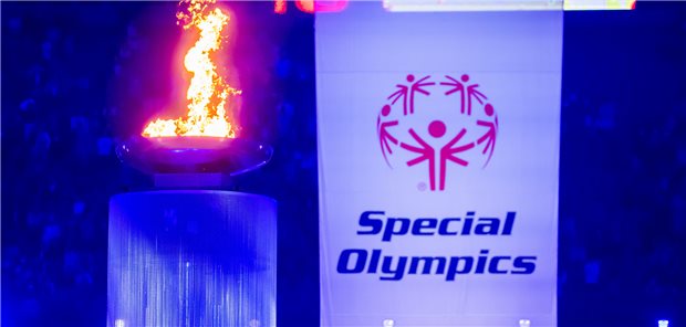 Die Flamme brennt: Am Samstagabend wurden die Special Olympics World Games eröffnet. BÄK-Präsident Klaus Reinhardt lobt die Initiative und fordert Engagement von Ärztinnen und Ärzten für mehr Gesundheitskompetenz. 