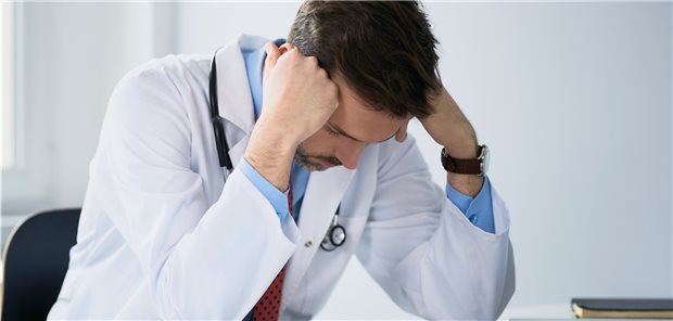 Die Frustration über die fehleranfällige Digitalisierung hat bei Ärztinnen und Ärzten im vergangenen Jahr zugenommen, zeigt das am Freitag veröffentlichte „Praxisbarometer Digitalisierung“ der KBV.