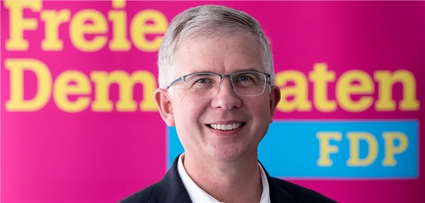 „Die Gefahr, dass die heilberufliche Schweigepflicht in einem europäischen Gesundheitsdatenraum Schaden nehmen könnte, sehe ich nicht unmittelbar“: FDP-Politiker und Arzt Andrew Ullmann.