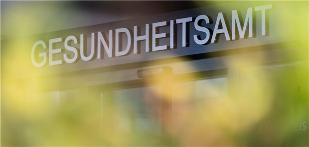 Corona-Pandemie offenbart „Präventionsdebakel“ in Deutschland Die Gesundheitsämter blieben in der Pandemie ohne klares Profil, es fehlten Kapazitäten. Dies wird auch im Bericht der OECD „Health at a Glance“ kritisiert.