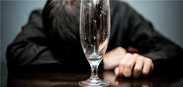 Die Hälfte aller Klienten, die in Niedersachsen eine Suchtberatungsstelle aufgesucht haben, kamen wegen Alkoholproblemen.