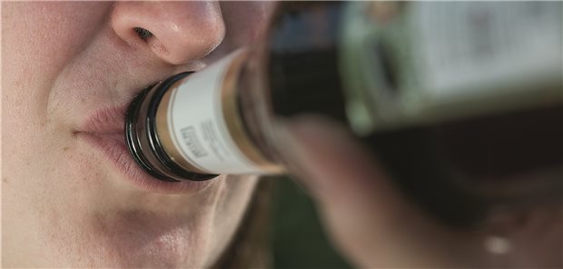 Alkoholprobleme sind im Nordosten am größten Die Diagnose Alkoholsucht fällt regional sehr unterschiedlich aus. Das zeigt eine Studie des wissenschaftlichen Instituts der Barmer.