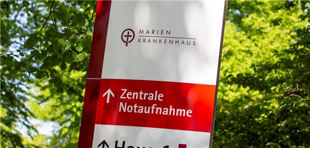 Hamburger Kliniken fordern schnelle Finanzhilfen Die Hamburger Krankenhausgesellschaft sieht ihre Mitgliedshäuser, zu denen auch das Marienkrankenhaus zählt, nicht ausreichend vom Bund unterstützt.