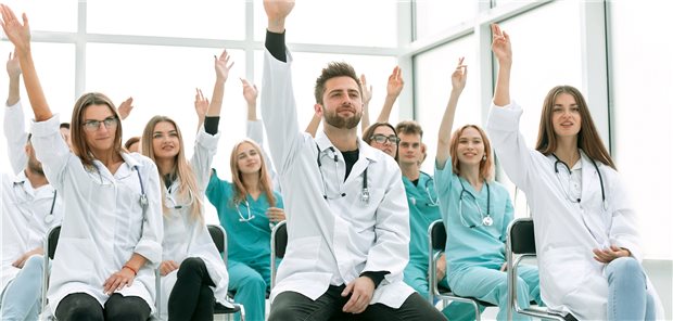 Die Ideen zum Vorgehen bei einer Falldiskussion sind da. Medizin heißt ständig Lernen – auch durch Fehler.