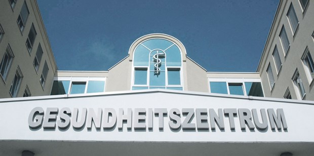 Praxisimmobilie - kaufen oder mieten? Die Immobilie eines Ärztezentrums in der Hand eines Arztes? Das Risiko ist nicht zu unterschätzen.