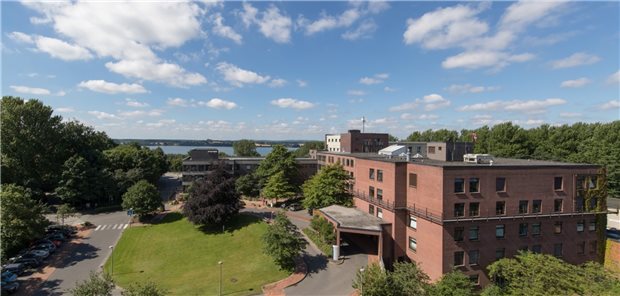 „Perfides Spiel" um die imland-Klinik in Eckernförde? Die Initiatoren des Bürgerentscheids fürchten die Demontage der Eckernfördener Klinik.