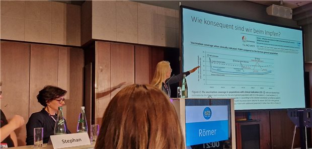 Die Kölner Fachärztin für Allgemeinmedizin Dr. Katja Römer wies bei den Aids- und Infektiologietagen in München auf die wichtige Rolle von Hausärztinnen und Hausärzten in der Behandlung von Patienten mit HIV hin.