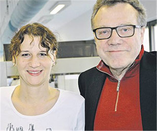 Ein Großlabor als Familienbetrieb Die Laborbetreiber Dr. Dr. Fritz Georg Staber und Ehefrau Karin Staber-Hollfelder setzen auf Wachstum per Eigenkapital und "nicht auf Pump".