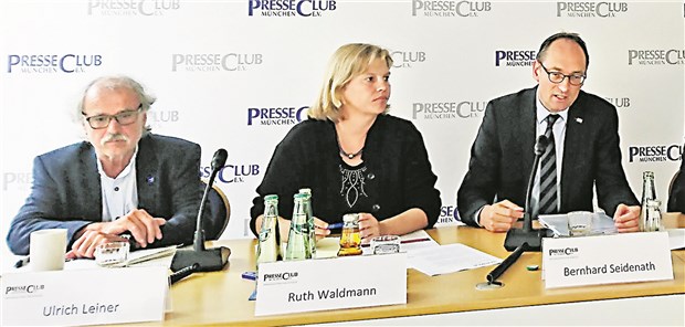 Barmers Wunschliste vor der bayerischen Landtagswahl Die Landtagsabgeordneten Ulrich Leiner (Grüne), Ruth Waldmann (SPD) und Bernhard Seidenath (CSU) diskutierten mit der Barmer über die Gesundheitsversorgung.