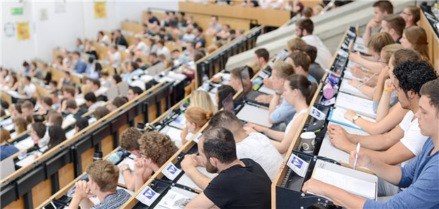 Die Lehre über Risikokommunikation und Impfaufklärung ist im Medizinstudium unterrepräsentiert, sagt auch der Verein „Impf Dich“. 
