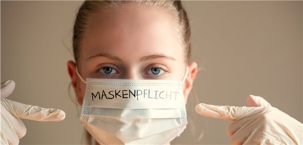 Die Maskenpflicht in den Arztpraxen wird erst mal nicht auslaufen.