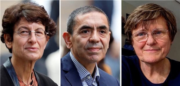 BioNTech-Gründer und Forscherin erhalten Paul Ehrlich- und Ludwig Darmstaedter-Preis Die Menschen hinter dem Corona-Impfstoff von BioNTech werden mit dem den Paul Ehrlich- und Ludwig Darmstaedter-Preis 2022 geehrt. Die Auszeichnung erhalten (v.l.) Özlem Türeci, Ugur Sahin und Katalin Karikó.