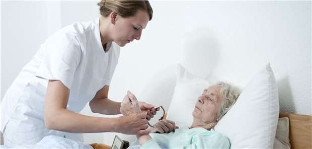 Pflegekammer Niedersachsen fordert längere Ruhepausen für Pflegekräfte Die Pflegekammer mahnt bessere Arbeitsbedingungen für Pflegekräfte an.