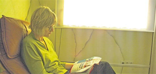 Lichttherapie auch bei Major-Depression Die Phototherapie soll die gestörte zirkadiane Rhythmik korrigieren.