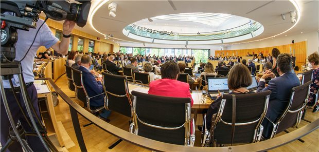 Krebsregister in Hessen soll weiter gestärkt werden Die Pläne der Landesregierung zur Novelle des Krebsregistergesetzes stießen im Wiesbadener Landtag überwiegend auf Zustimmung.