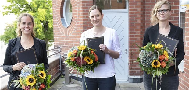 Hochdotierte Förderung für junge Inflammationsforscherinnen Die Preisträgerinnen, von links: Dr. Julia Pagel, Professorin Petra Bacher und Dr. Corinna Bang.