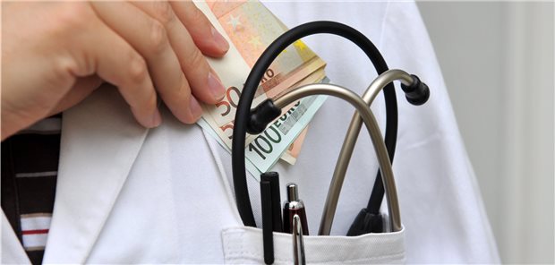 Rezeptbetrug im großen Stil an Brandenburger Klinik Die Prüfgruppe der KKH hat 2019 Abrechnungsmanipulationen in Höhe von mehr als einer Million Euro aufgedeckt.