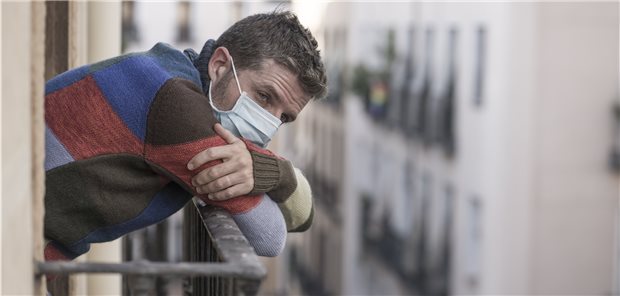 Kürzere Quarantäne für Ärzte, MFA und Pflegekräfte geplant Die Quarantäne-Zeiten infolge eines Kontakts mit einem Corona-Infizierten soll unter bestimmten Voraussetzungen für Beschäftigte in Praxen, Kliniken und Pflegeheimen verkürzt werden können.