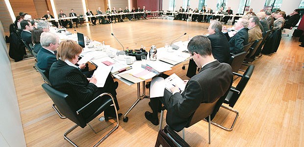 Jetzt stehen die Spielregeln fest Die Regeln der ambulanten spezialfachärztlichen Versorgung wurden im Plenum des GBA heiß diskutiert.