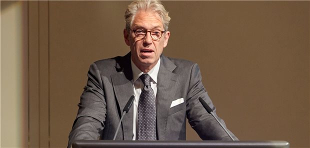 Vertragsärzte wollen wieder mehr Regelversorgung wagen Die Rückkehr zur Regelversorgung in den Praxen ist das Gebot der Stunde, sagte KBV-Chef Dr. Andreas Gassen am Freitag vor den KBV-Vertretern.