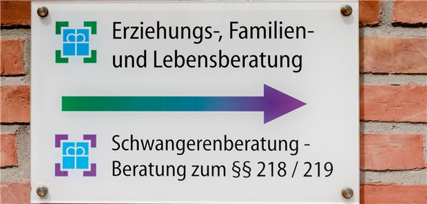 Die Schwangerschaftskonfliktberatung soll in Hessen nicht mehr nur allein als Präsenzberatung möglich sein.
