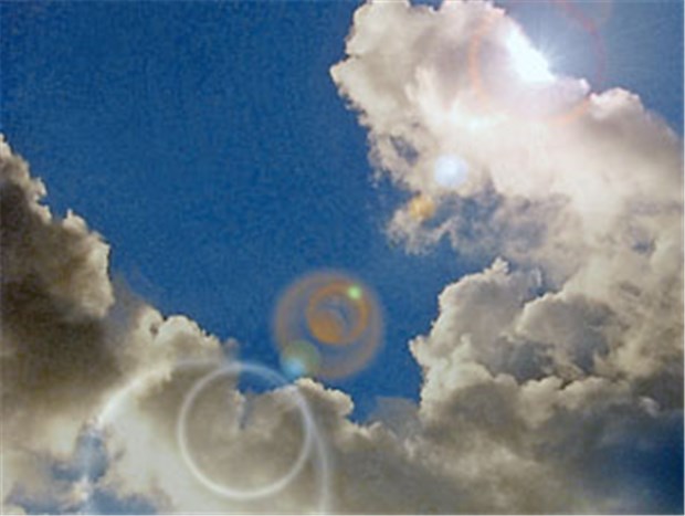 Dunkle Wolken am Sonnenstrom-Himmel Die Sonne als Renditespender? Derzeit ein Spiel mit Risiko.