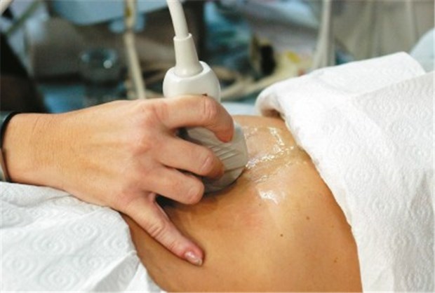 Basismaßnahmen bei portaler Aszites: Natriumrestriktion und Diuretikum Die Sonografie ist der Goldstandard in der Aszites-Diagnostik. Bereits kleine Mengen von etwa 50 ml Flüssigkeit können damit nachgewiesen werden.