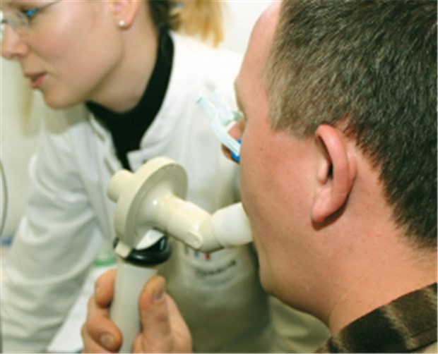 Tiotropium erhält die Lungenfunktion bei COPD-Kranken über Jahre Die Spirometrie eignet sich zur Beurteilung des Therapieerfolgs bei chronisch-obstruktiver Lungenkrankheit.