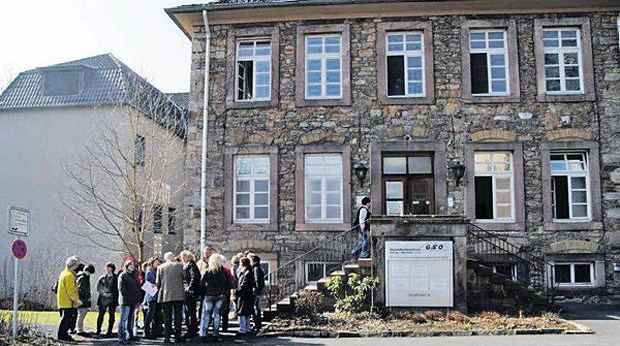 Eine bittere Erfahrung: Die Klinik ist insolvent Die Stimmung unter den Mitarbeitern ist schlecht: Die Zukunft des Klinikums Uslar ist ungewiss.