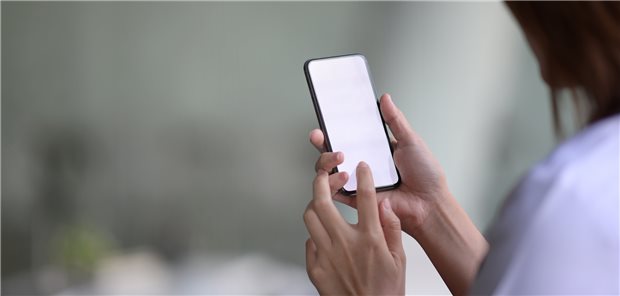 Die Studienlage zur digitalen Unterstützung des Selbstmanagements bei einer MS-Erkrankung ist noch dünn.