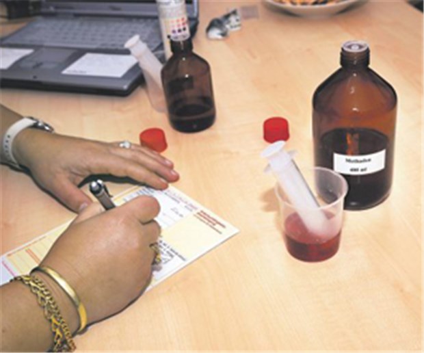 Rita Süssmuth ebnet Weg zur Drogensubstitution Die Substitution illegaler Drogen mit Methadon ist heute gängige Praxis - 1988 war sie noch höchst umstritten.