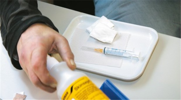"Substituierende Ärzte stehen mit einem Bein im Knast" Die Substitution von Drogenabhängigen bleibt für Ärzte ein heikles Geschäft.