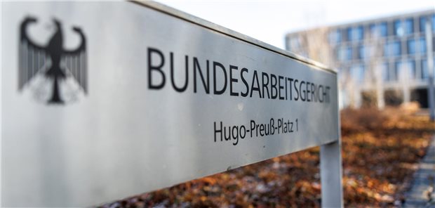 Die Tarifautonomie schafft weite Einschätzungs-, Wertungs- und Gestaltungsspielräume, heißt es in einem Urteil des Bundesarbeitgserichts vom Donnerstag. 